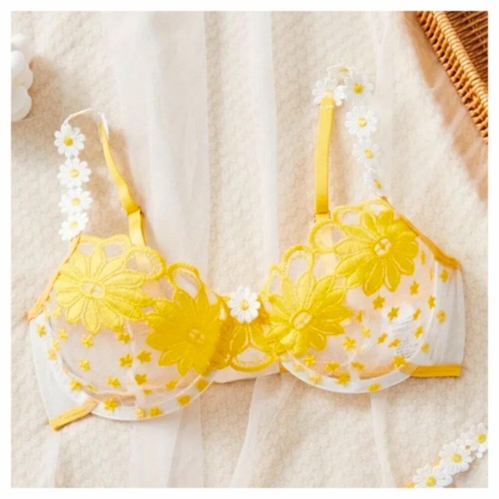 NWT Boutique Stunning Sexy Floral Embroidery Mesh Coquette Daisy Bra S Yellow